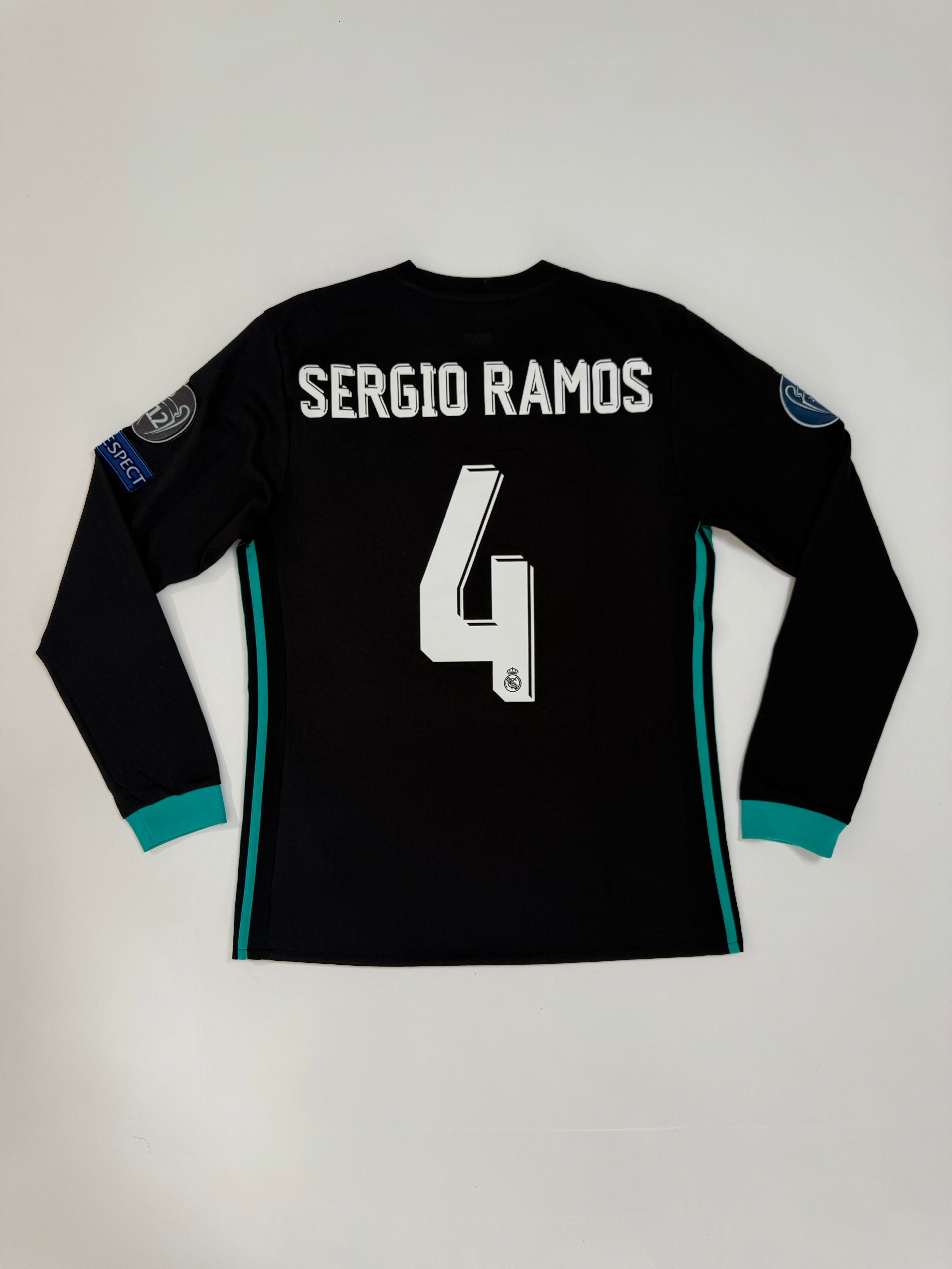 Real Madrid Auswärts 17/18 - #4 Ramos - M