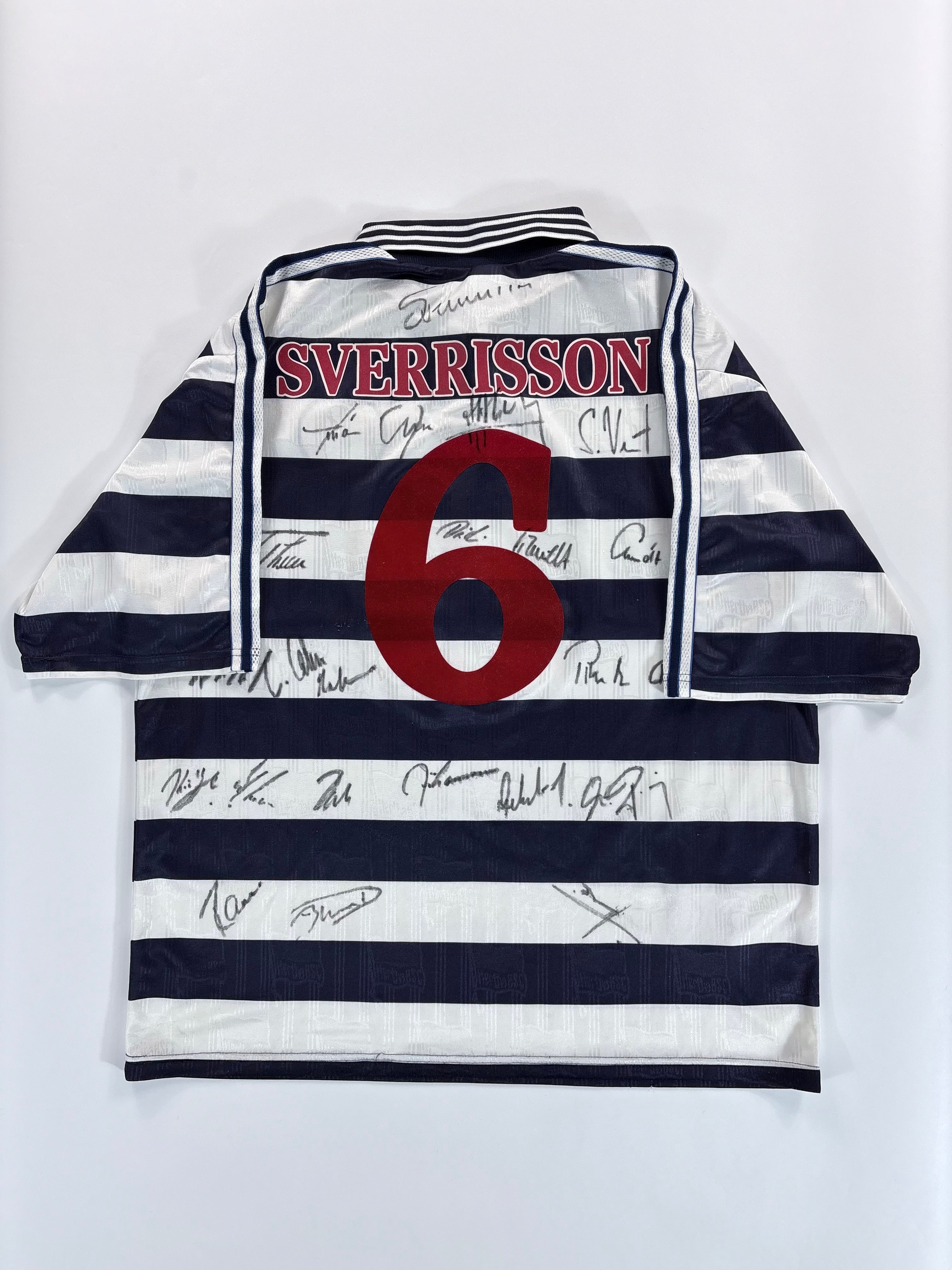 Hertha BSC Heimtrikot 1997/1998 - #6 Sverrisson - XL - Teamsigniert