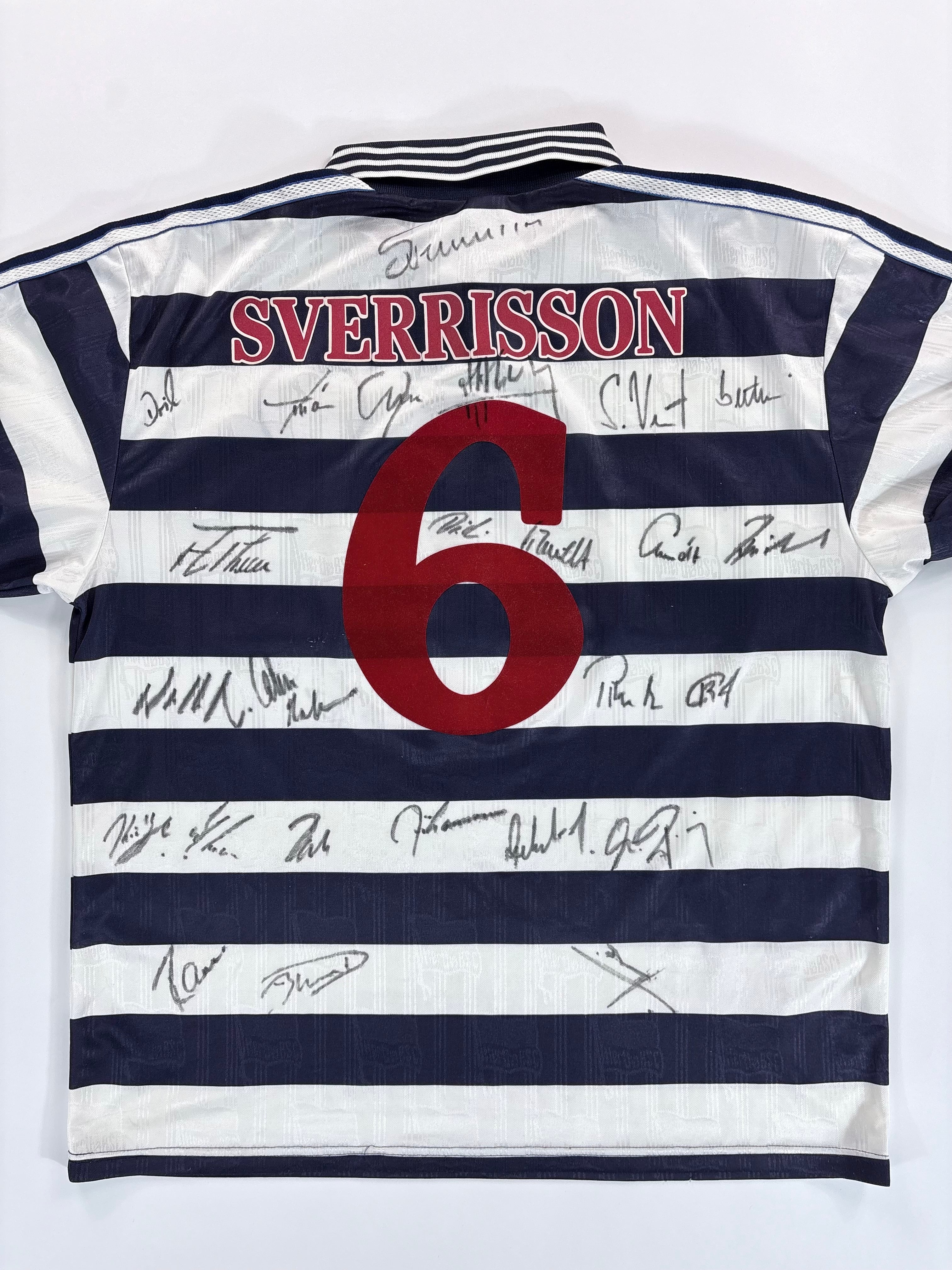 Hertha BSC Heimtrikot 1997/1998 - #6 Sverrisson - XL - Teamsigniert