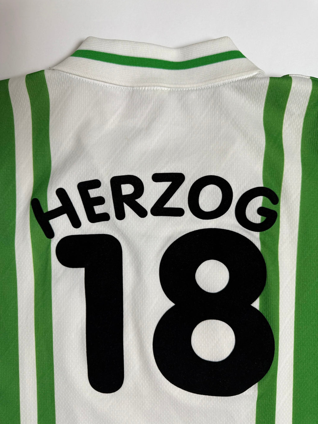 Werder Bremen Heimtrikot 96/97 - #18 Herzog - XL