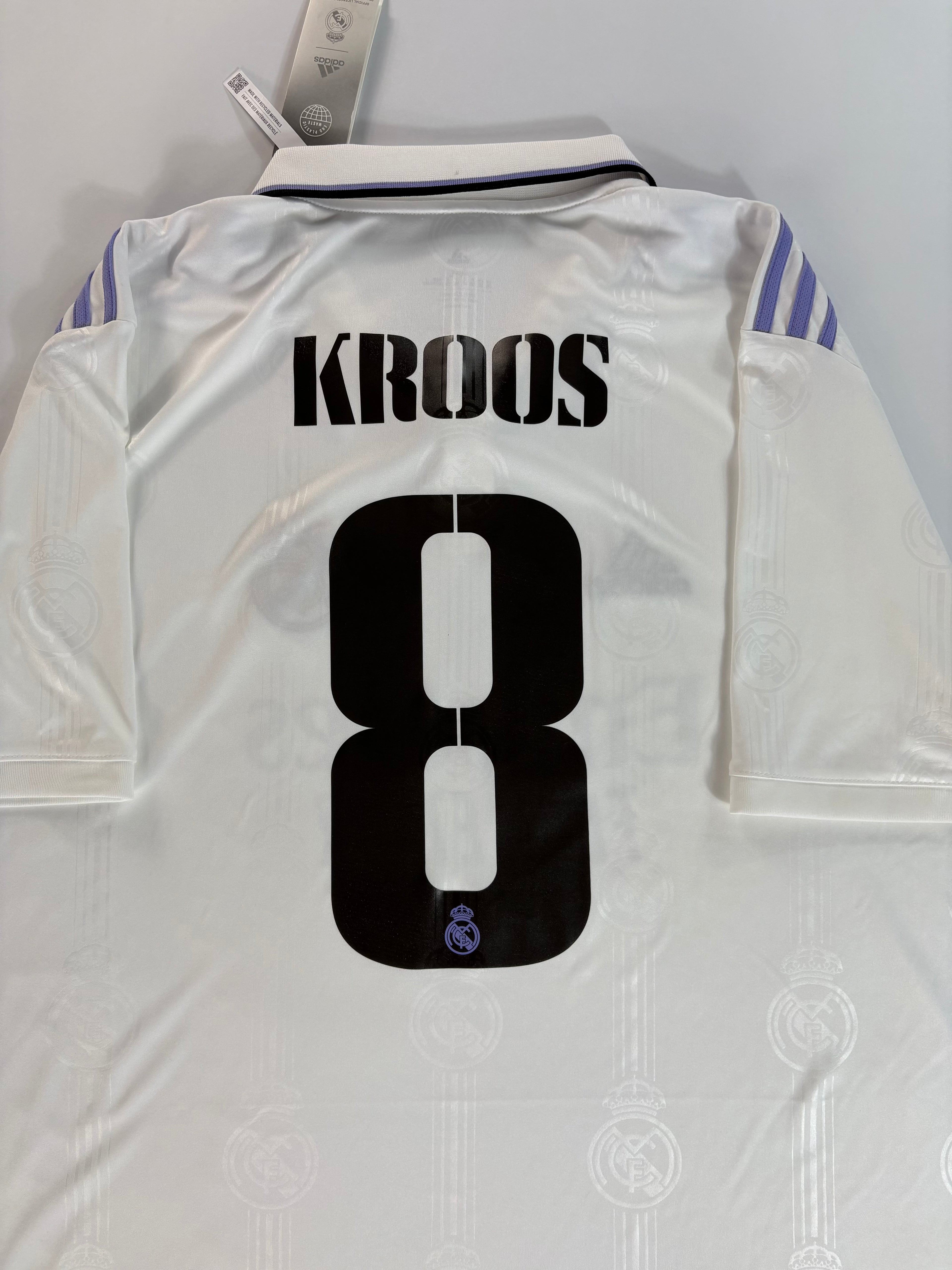 Real Madrid Heimtrikot 2022/2023 - #8 Kroos - XXL - NEU!